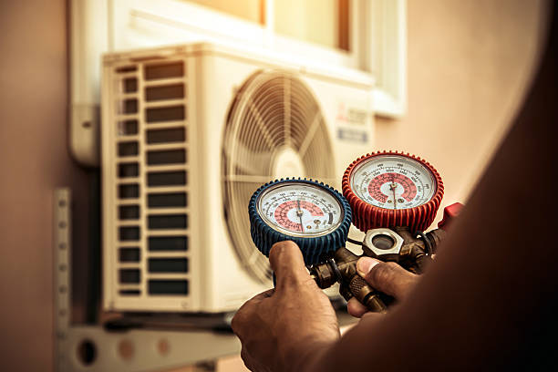 Professional Ductwork Repair technician working in Mertens, TX